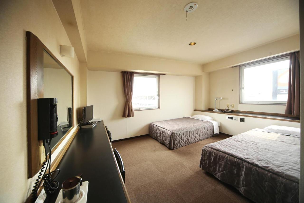 Isesaki Harvest Hotel Buitenkant foto